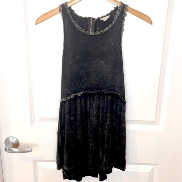 POL | Women’s Charcoal Quarter Zip Back Halter Top, Size S - Picture 2 of 8